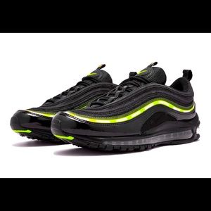 Men AirMax 97 UNDEFEATED.